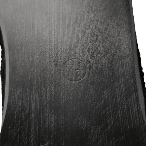 BY PAIGE Big Cat lioness needlepoint classic flats loafers smoking shoes Sz 7.5 - Picture 5 of 7